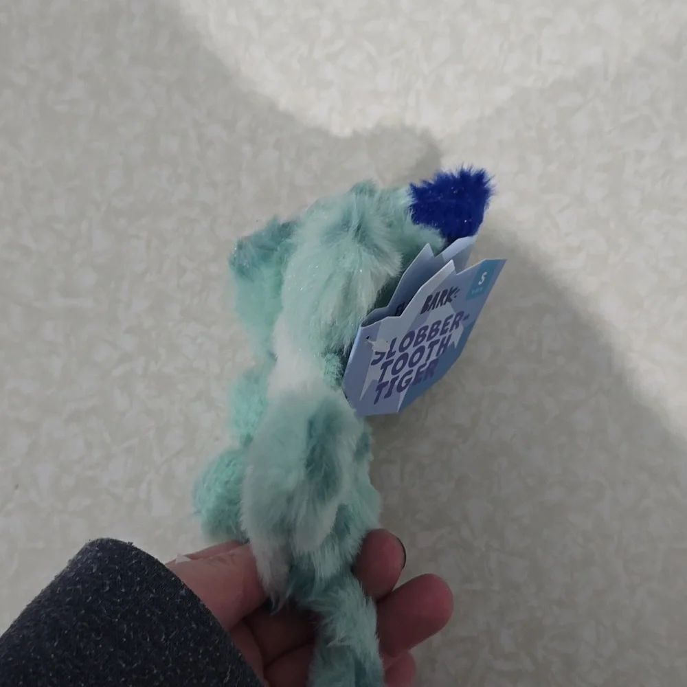 Bark Dog Toy Slobber Tooth Tiger NWT‎ Size Small 0-20 pounds